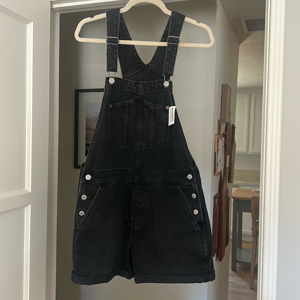 Old Navy short overalls